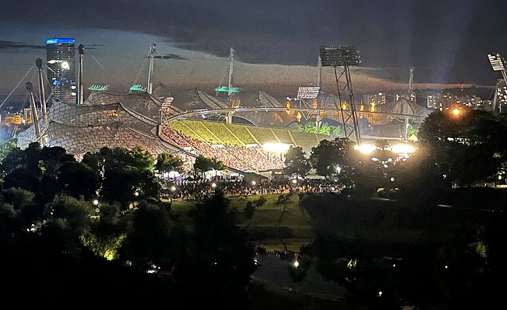 ROLLING STONES Open Air 2022 "SIXTY"  70.000 im Stadion - plus Tausende davor und auf dem Olympiaberg (Foto.Martin Schmitz)